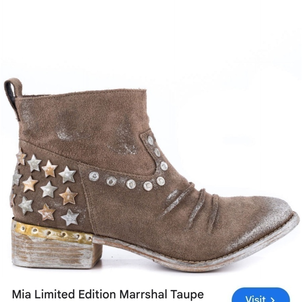 Mia booties Marrshal Gold Silver Stars Taupe Suede  size 7‎ Western